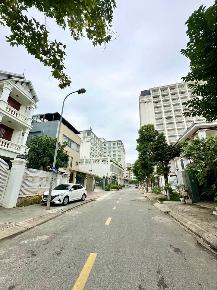 Lô đất biệt thự Dương Kinh 207m² giá 5 tỷ - Vị trí đắc địa gần khách sạn Pearl River