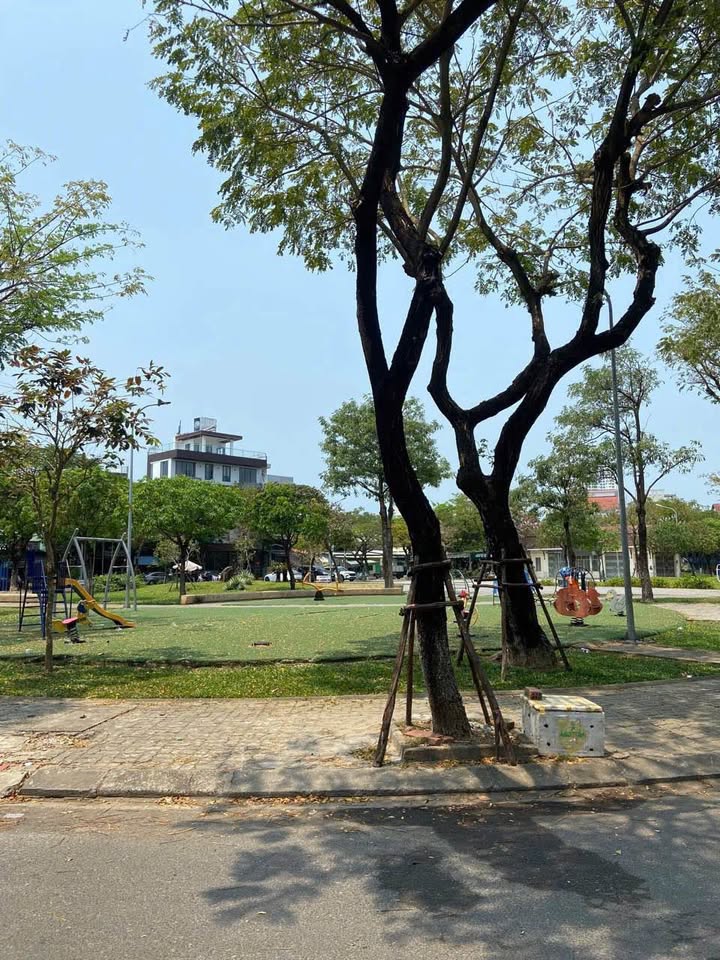 Phòng cho thuê tầng trệt tại 12 Ngô Chi Lan, Đà Nẵng - Tiện nghi đầy đủ, an ninh tốt!