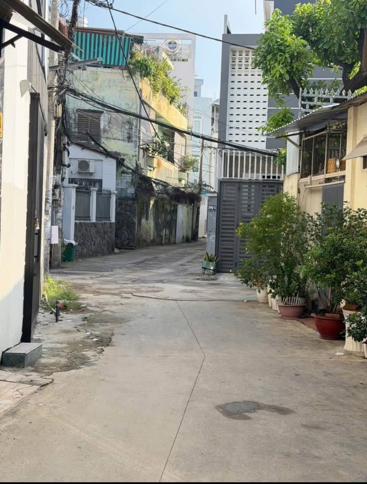 Nhà bán Nguyễn Thượng Hiền, Bình Thạnh 32m² giá 5.25 tỷ - Vị trí gần mặt tiền