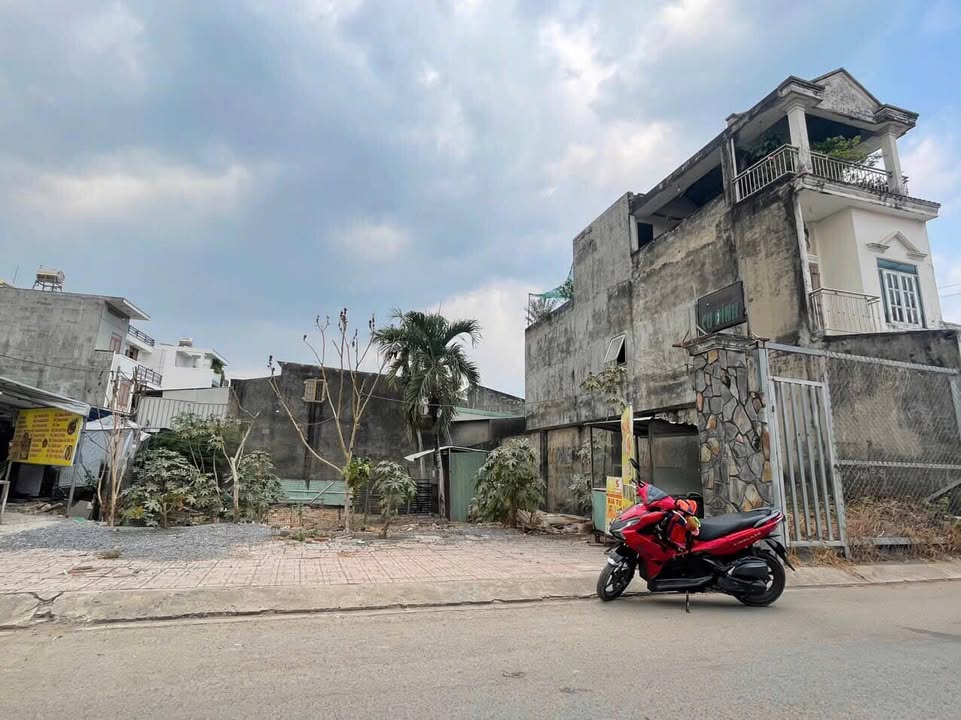 Đất mặt tiền đường số 3 Vinhomes Grand Park 73m² giá 4.35 tỷ - Cơ hội đầu tư hiếm có!