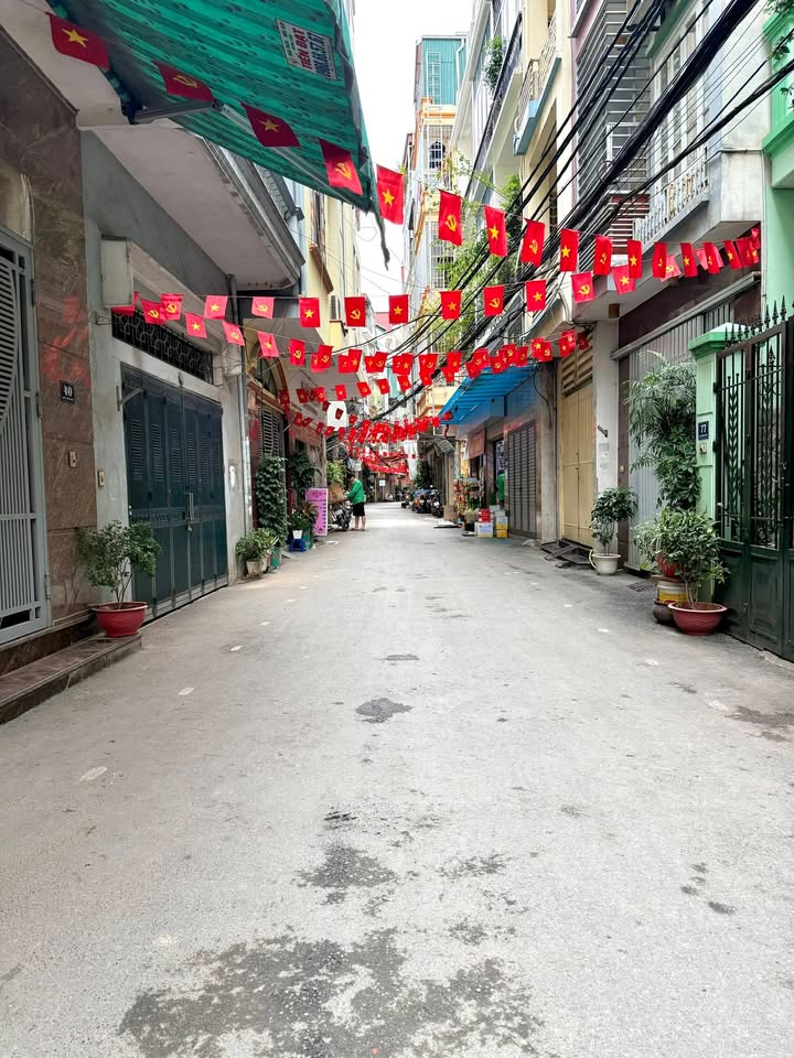 Nhà đẹp Cầu Giấy 45m² giá thỏa thuận - Sẵn sàng đón Tết!