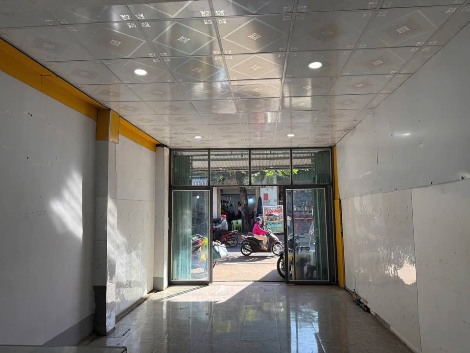Cho thuê nhà mặt tiền chợ Thành Nhất 64m² giá 4 triệu - Vị trí vàng kinh doanh