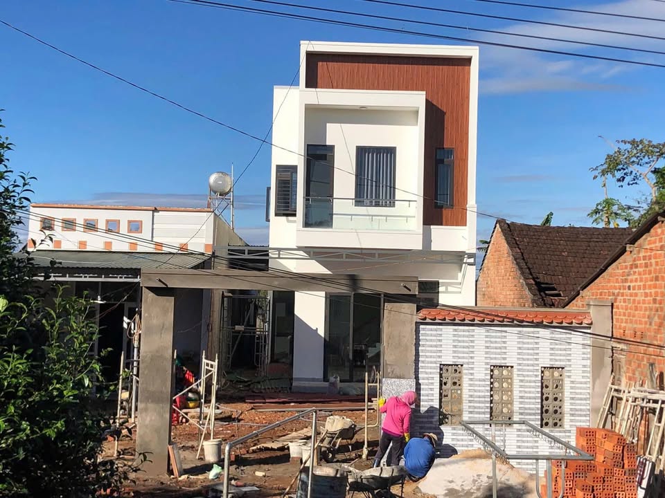Bán đất kèm nhà tại Biển Hồ, 250m² giá 3.2 tỷ - Nhà mới xây hiện đại!