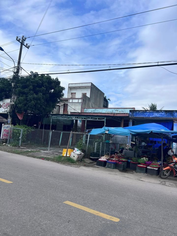 Nhà đất mặt tiền Hùng Vương, Đông Phú, 326m² giá 2,55 tỷ - Tiềm năng kinh doanh lớn!