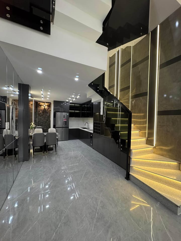 Nhà 3 tầng tại Điện Biên Phủ, Đà Nẵng 45.5m² giá 5 tỷ - Thiết kế hiện đại sang trọng!