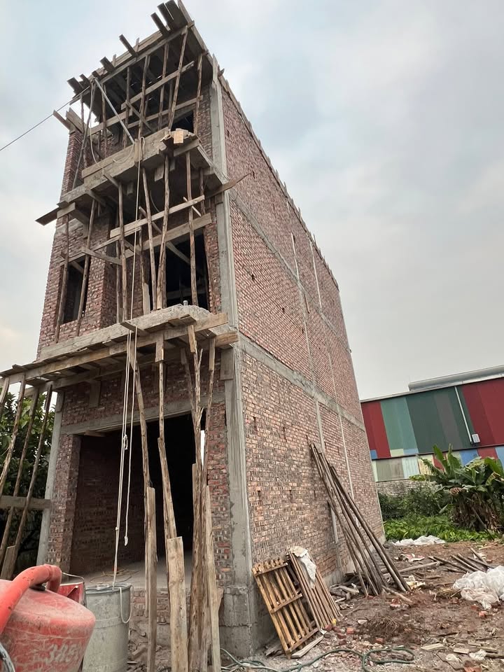 Nhà 3 tầng tại phường Thiên Hương, Hải Phòng diện tích 64m² - Thiết kế hiện đại, giá hấp dẫn!