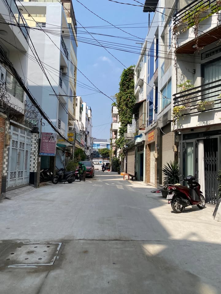 Nhà riêng Phan Văn Trị, Bình Thạnh 55m² giá 11.6 tỷ - Lô góc, ô tô vào tận nơi!