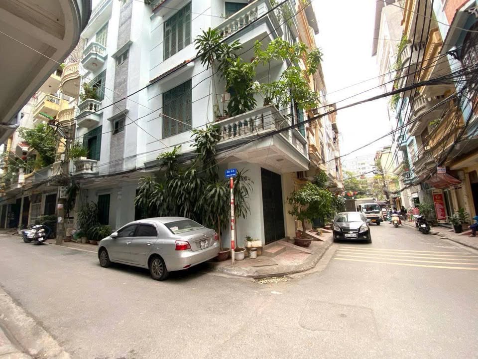 Nhà phố Cầu Giấy 55m² giá 10 tỷ - Đón lộc Tết sẵn sàng vào ở!