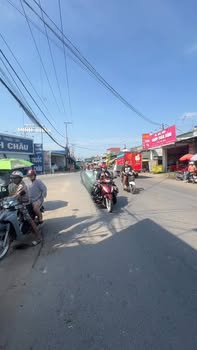 Cho thuê mặt bằng kinh doanh tại ngã 3 Mỹ Hạnh 64m² - Vị trí đắc địa, kinh doanh sầm uất!