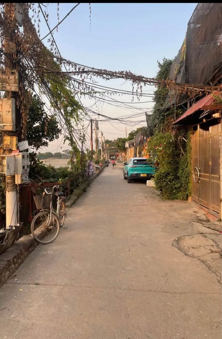 Căn hộ Lĩnh Nam Hoàng Mai 73m² giá 7.1 tỷ - Sổ đỏ chính chủ, cách ô tô vài bước!