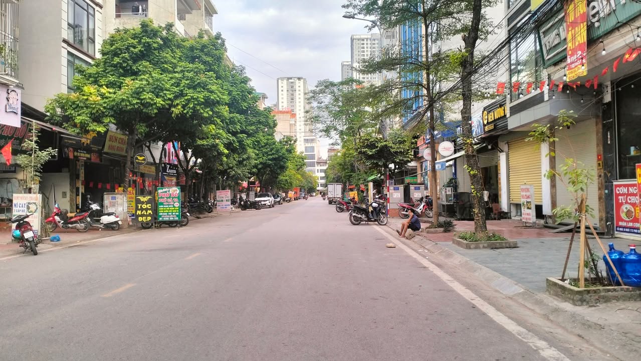 Nhà mặt phố Phú Diễn 62m² giá 20 tỷ - Kinh doanh đỉnh cao!