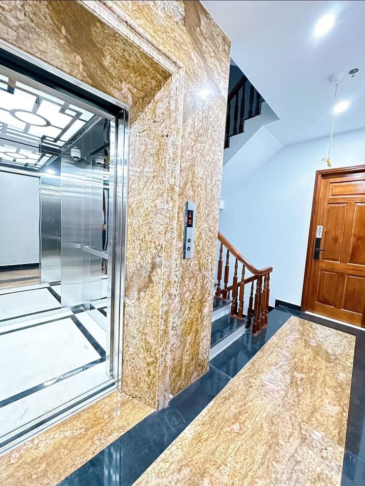 Nhà phố Võng Thị, Tây Hồ 50m² giá 16 tỷ - Đón Tết 2026 ngay!