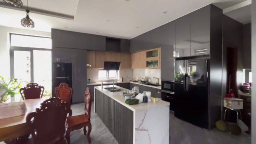 Biệt thự sân vườn 2 tầng Đà Nẵng 695m² giá 20 tỷ - Không gian sống lý tưởng!