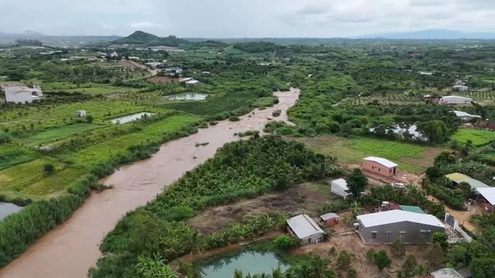 Đất nền tại Xuân Phú, Ea Kar 2155m² giá 750 triệu - Kinh doanh tiềm năng!