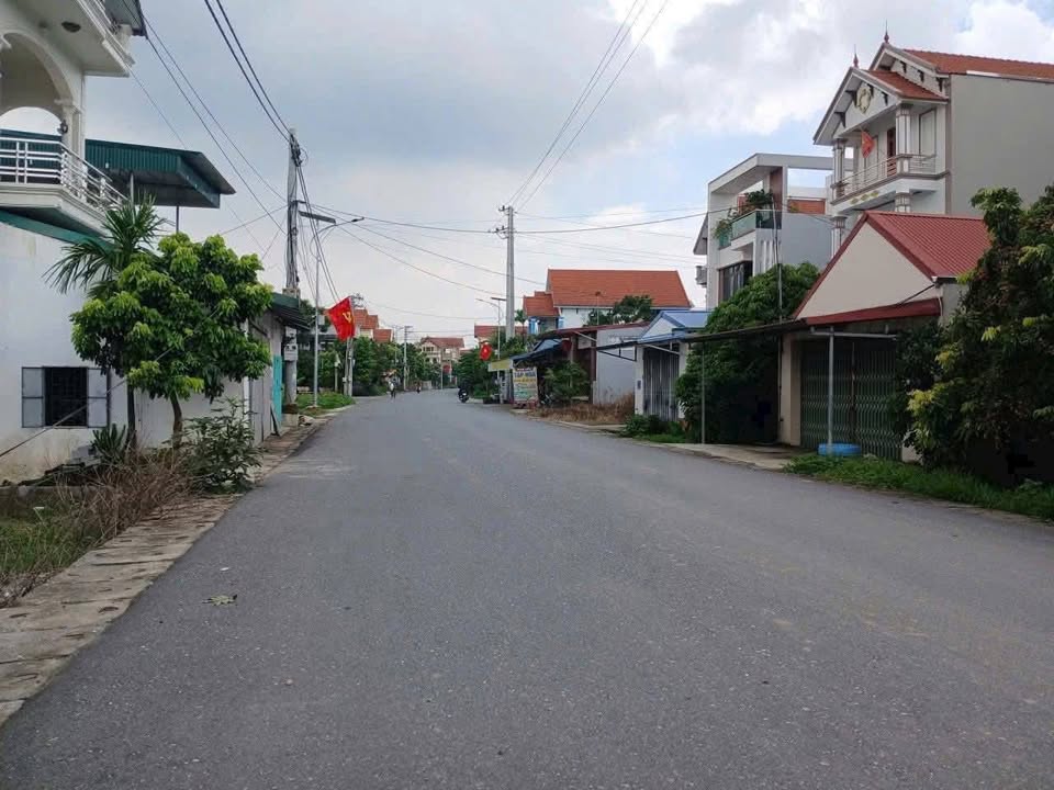 Đất thổ cư Ông Đình Khoái Châu 110m² giá 4 tỷ - Vị trí đẹp, dân cư đông đúc!