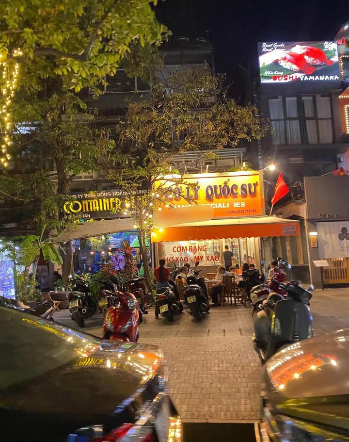 Nhà mặt phố Đội Cấn - Ba Đình 50m² giá 30 triệu - Kinh doanh đỉnh cao!