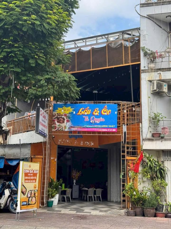 Nhà 2 Mặt Tiền Đường Trường Sa, Phường 17, Quận Phú Nhuận - Diện Tích 132m², Giá 30 Tỷ - Đầu Tư Sinh Lời!