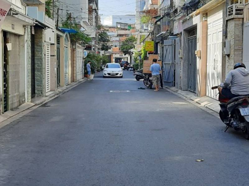 Nhà Phú Nhuận 96m² giá 7 tỷ - Ô tô vào tận nhà, sổ hồng riêng!