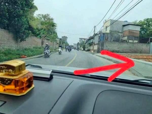 Đất nền góc 2 mặt tiền tại Dốc Chè, Tiên Du 102m² giá 3 tỷ - Kinh doanh sầm uất!