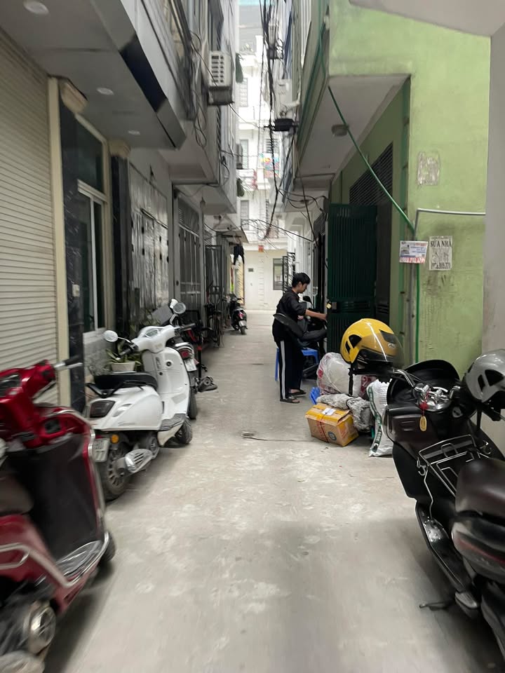 Nhà phố Giáp Bát, Hoàng Mai 41m² giá 5 tỷ - Thiết kế hiện đại, tiện ích đầy đủ!