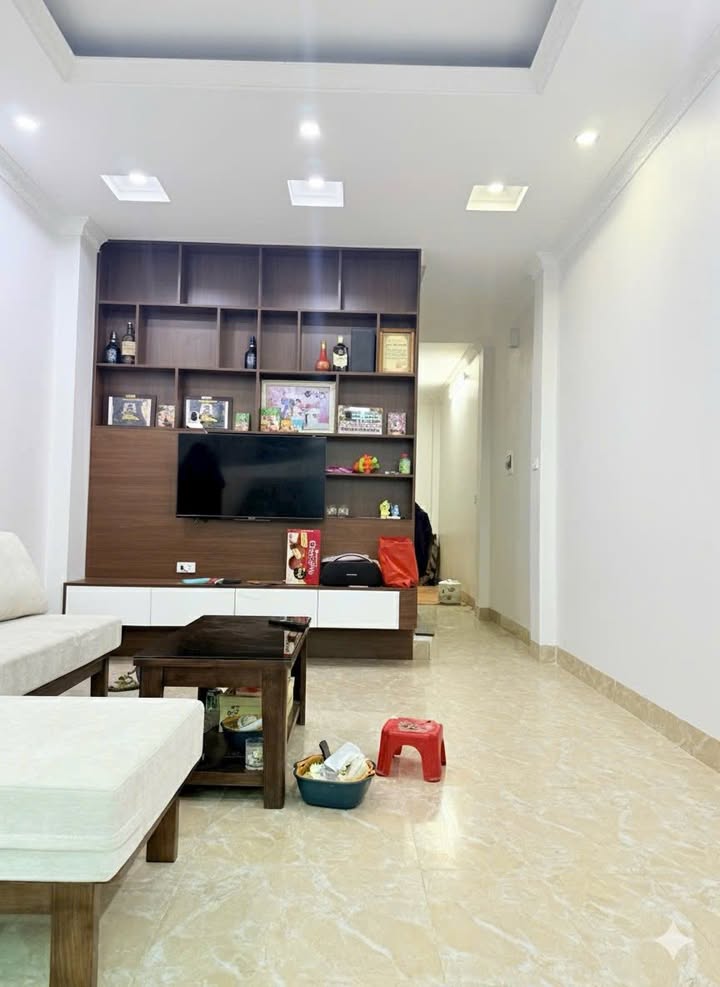 Nhà phố Định Công Hạ 42m² giá 3.4 tỷ - Cực hiếm, ô tô đỗ cửa!