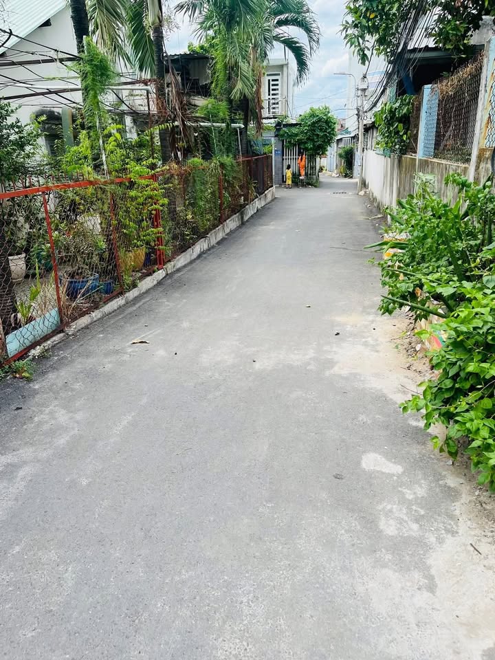 Nhà 2 tầng Hiệp Phú Thủ Đức 70m² giá 3.6 tỷ - HXH tới nhà!