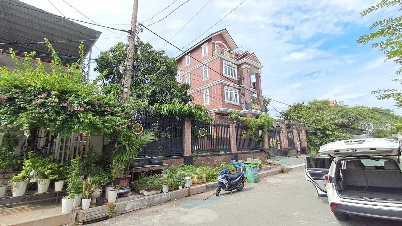 Nhà biệt thự 4 tầng mặt tiền Quốc Lộ 13 Cũ, Thủ Đức, 840m² giá 50 tỷ - Đầu tư sinh lời mạnh!