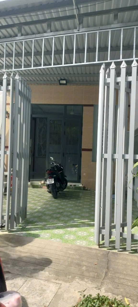 Nhà riêng Tân Phú, Đức Hòa 100m² giá thỏa thuận - Sẵn sàng vào ở ngay!