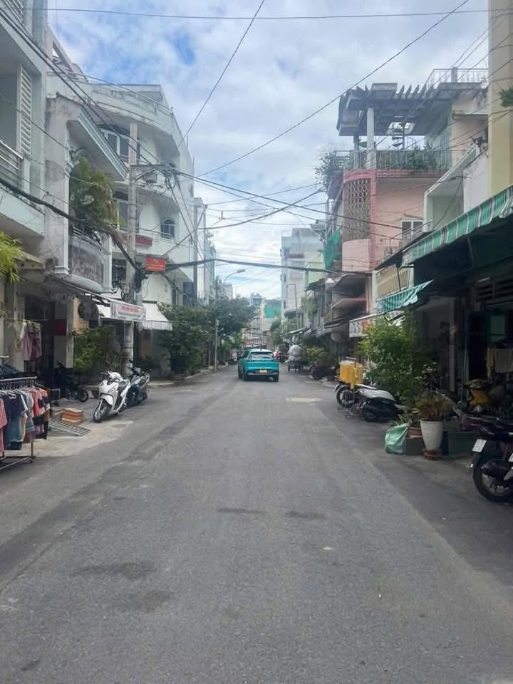 Nhà phố Hẻm 8m Đường Lò Siêu, Phường 9, Quận 11 - Diện tích 37m² giá 7.8 tỷ, hướng Nam!