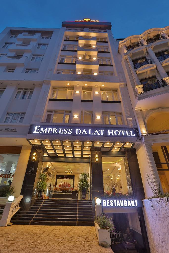 Khách sạn 40 phòng mặt tiền Phan Như Thạch Đà Lạt 184m² giá 78 tỷ - Kinh doanh ngay!