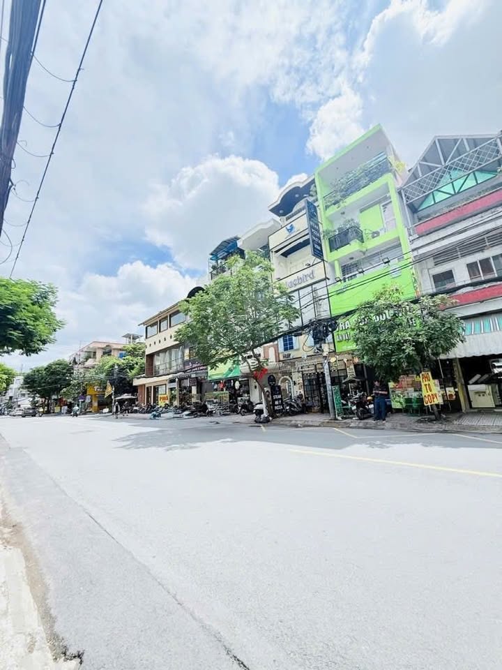 Mặt tiền Đồng Đen Tân Bình 69.7m² giá 24 tỷ - Kinh doanh VIP sinh lời ngay!