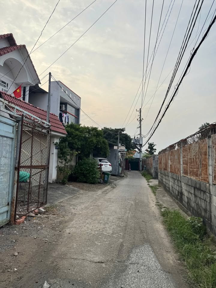 Đất nền Hóc Môn 264m² giá 3.6 tỷ - Pháp lý chuẩn, tiện ích đầy đủ!