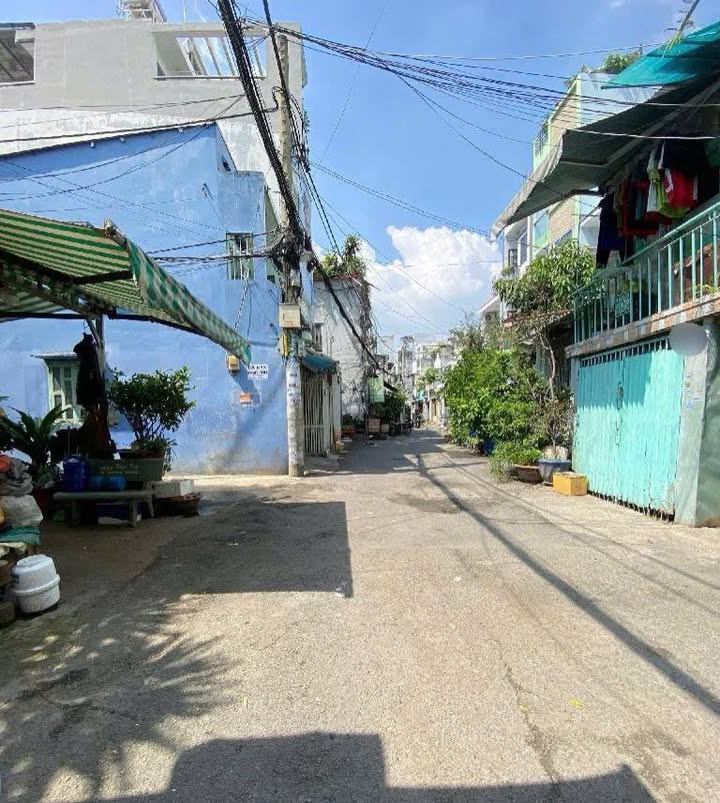 Nhà phố đường Bà Hom, quận 6, 83m² giá 6 tỷ - Sổ hồng hoàn công, hẻm xe hơi đỗ cửa!