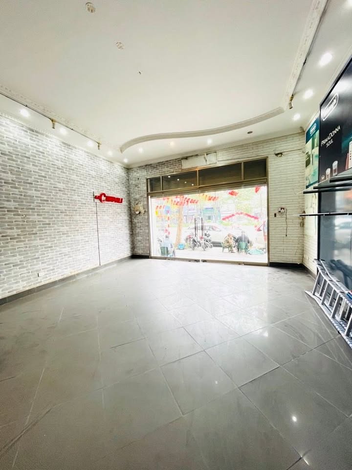 FrontHouse Vạn Cao Ba Đình 90m² giá 79 tỷ - Kinh doanh đỉnh cao 2 mặt tiền!