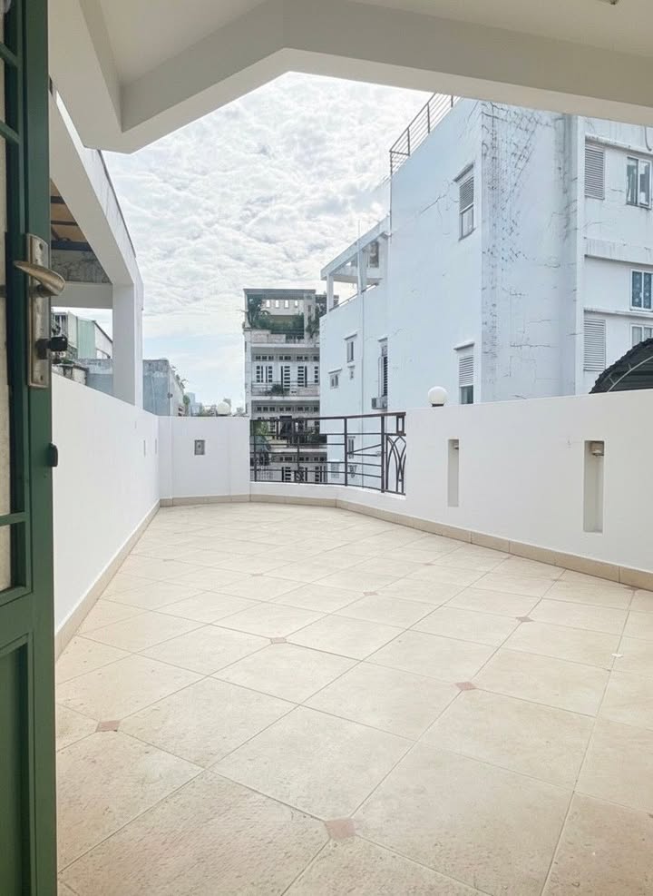 Nhà Phú Nhuận 46m² giá 7.9 tỷ - Thiết kế nội thất lung linh, vị trí đắc địa!