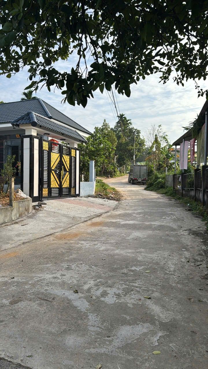 Nhà bán quận Cẩm Lệ Đà Nẵng 100m² - Nội thất sang trọng, đường ô tô chạy vào