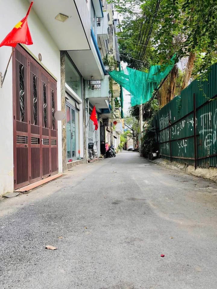 Nhà phố Võ Chí Công, Nghĩa Đô, Cầu Giấy 35m² giá 7.3 tỷ - Đầu tư sinh lời ngay!