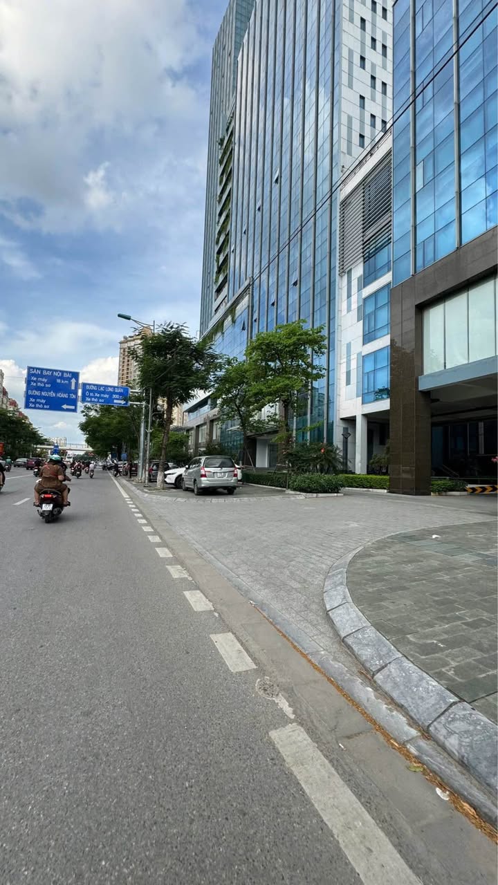 Căn hộ Chung cư Xuân La 56m² giá 2 tỷ - Đẹp như khách sạn 5 sao!