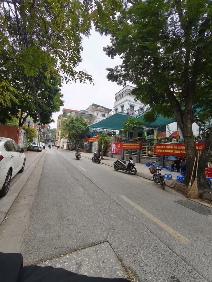 Nhà 6 tầng lô góc Ba Đình 45m² giá 12.5 tỷ - Vị trí đắc địa, đầy đủ tiện ích!