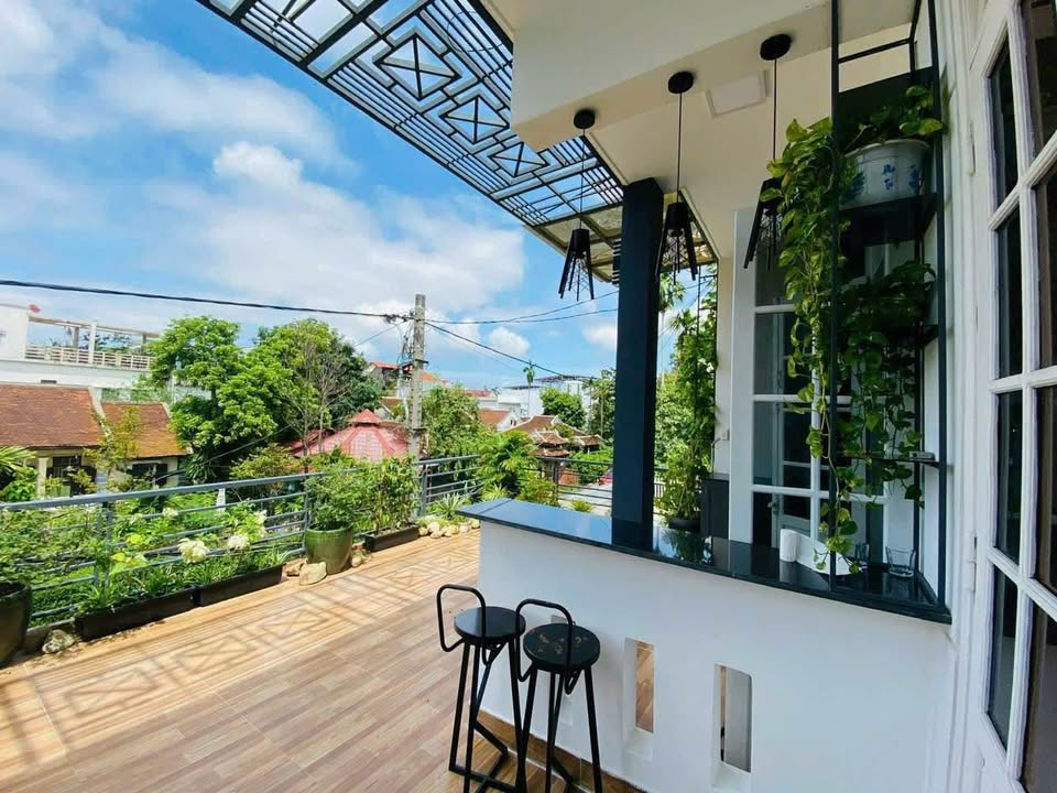 Nhà mặt tiền Hàn Thuyên, TP Huế 191m² giá 10 tỷ - Cơ hội kinh doanh hấp dẫn!