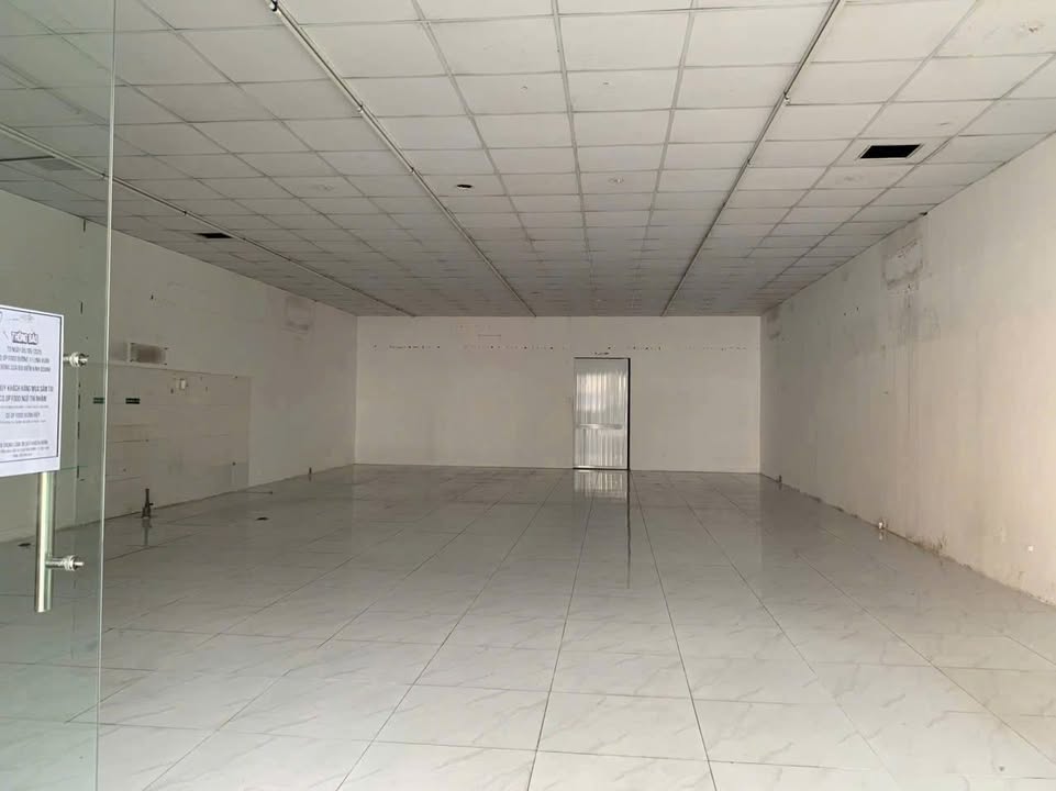 Cho thuê mặt tiền kinh doanh Kha Vạn Cân Thủ Đức 240m² - Giá chỉ 60 triệu/tháng!