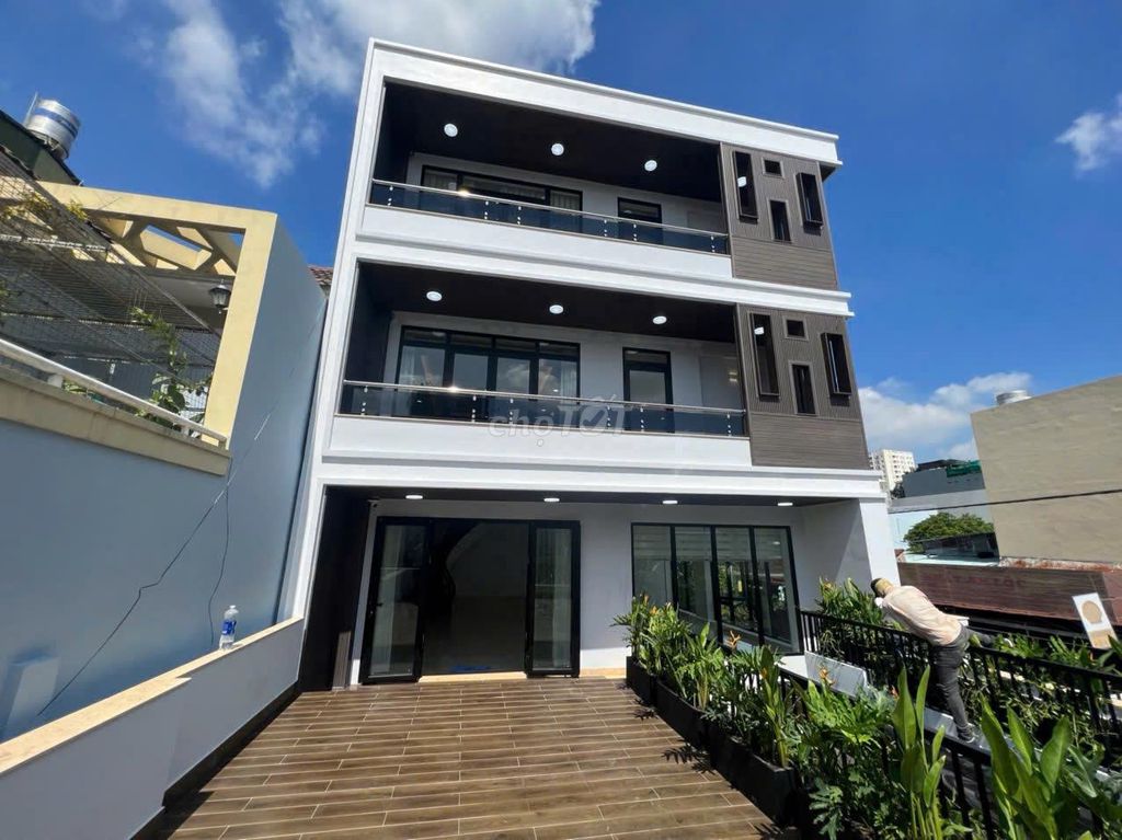 Nhà Mặt Tiền Kinh Dương Vương Quận 6 - Diện tích 800m² - Giá thuê chỉ 110 triệu/tháng!