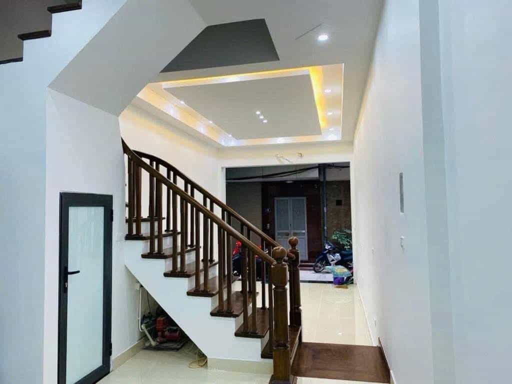 Nhà phố Vương Thùa Vũ, Thanh Xuân 78m² giá 18.5 tỷ - Sổ đỏ chính chủ, giao dịch ngay!