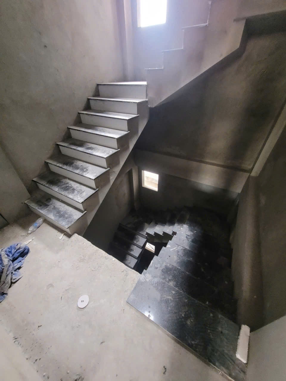 Nhà 6 tầng phố Phan Đình Phùng, Ba Đình, 35m², giá 15.5 tỷ - Trái tim của Hà Nội!