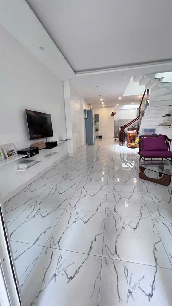 Nhà riêng Phú Nhuận 31m² giá 6.3 tỷ - Sát mặt tiền Phan Xích Long