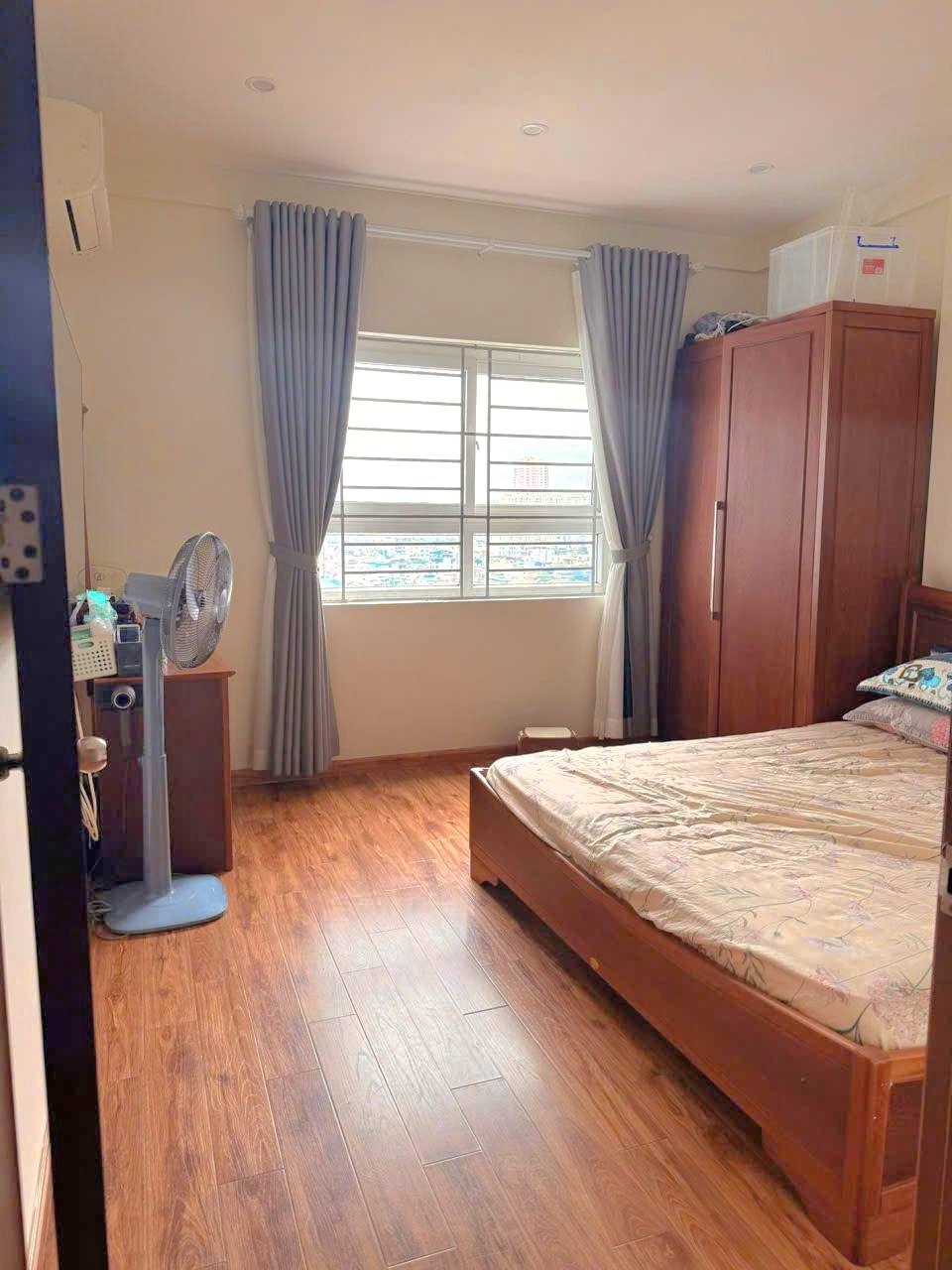 Nhà Mặt Phố Yên Phụ, Tây Hồ 50m² giá 28 tỷ - Vị trí đắc địa, kinh doanh thuận lợi!