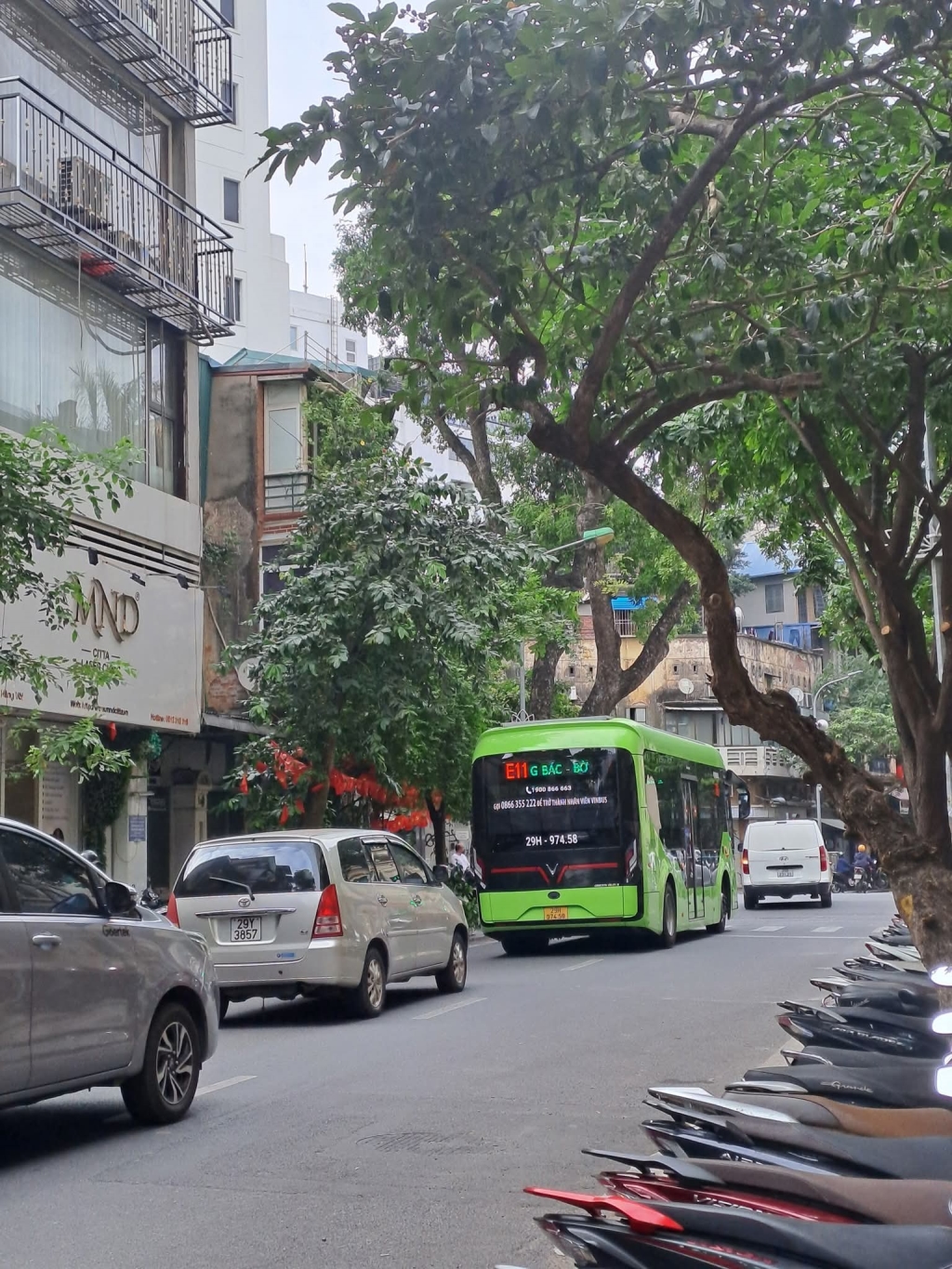 Nhà mặt phố Hàng Chuối, quận Hai Bà Trưng, 25m², giá 19.8 tỷ - Cơ hội đầu tư lý tưởng!