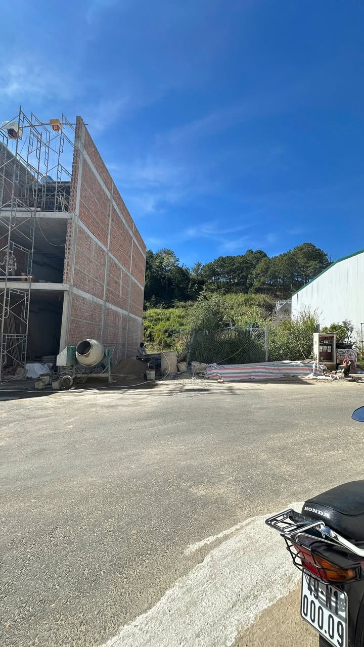 Bán lô đất mặt tiền đường An Sơn, Đà Lạt 85m² giá 6.8 tỷ - Đầu tư sinh lời ngay!