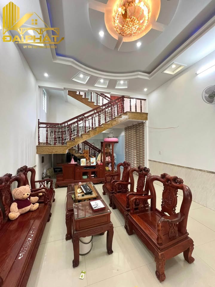 Nhà 3 tầng chính chủ tại Móng Cái 75m² - Thiết kế hiện đại, sẵn sàng vào ở!