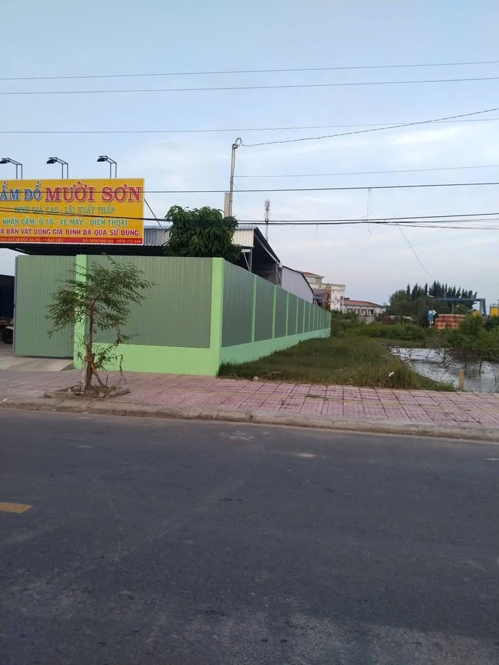 Đất nền Ngô Quyền, Bạc Liêu 311m² giá 1.05 tỷ - Nền cao ráo, mặt tiền kênh